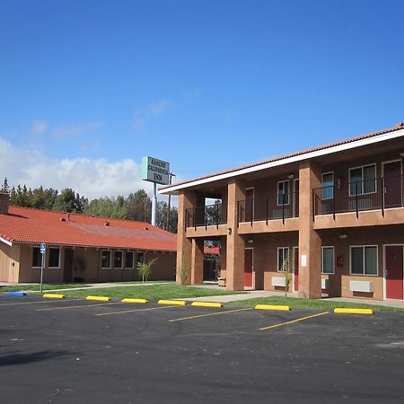 Rancho California Inn เทเมคิวลา ภายนอก รูปภาพ