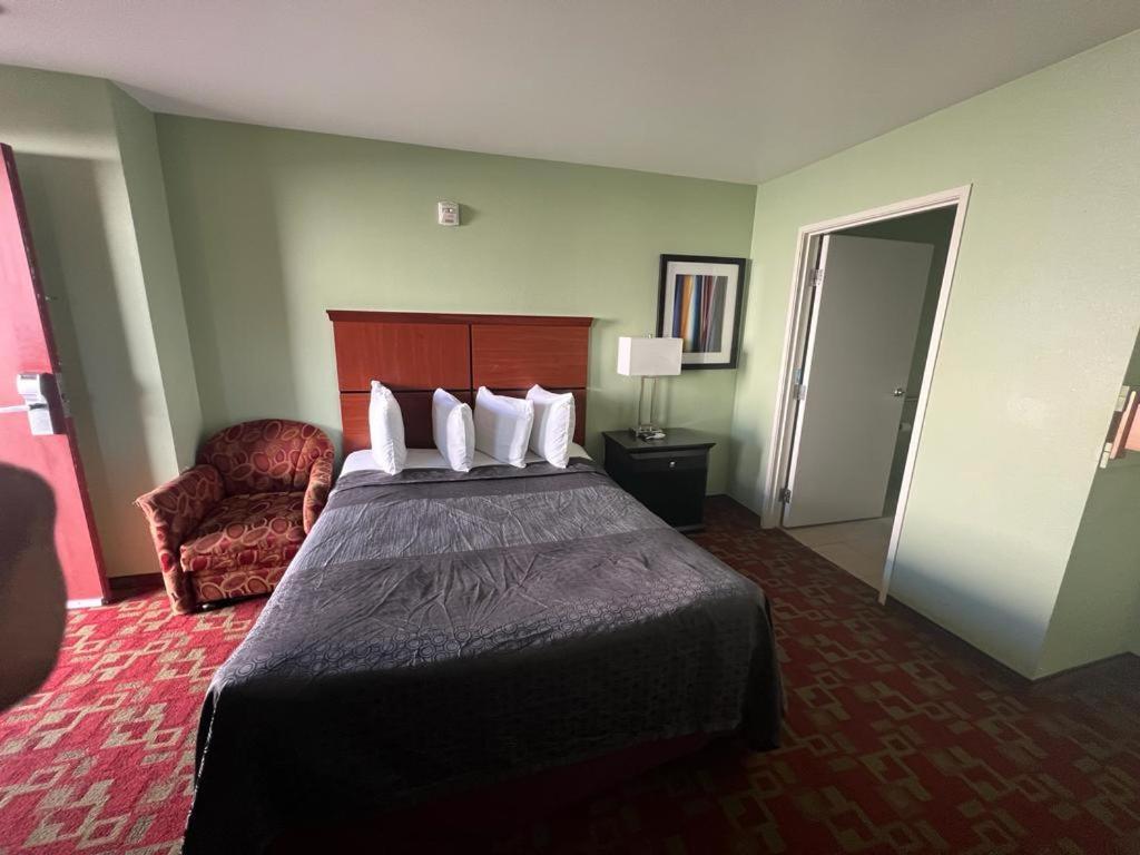 Rancho California Inn เทเมคิวลา ภายนอก รูปภาพ