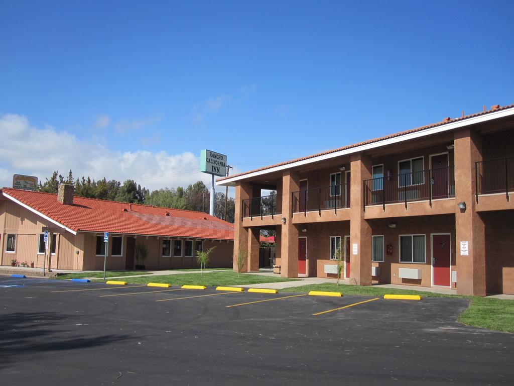 Rancho California Inn เทเมคิวลา ภายนอก รูปภาพ