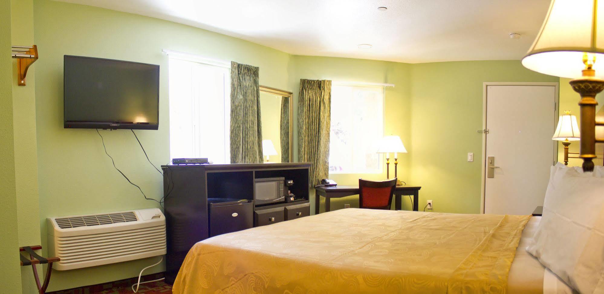 Rancho California Inn เทเมคิวลา ภายนอก รูปภาพ